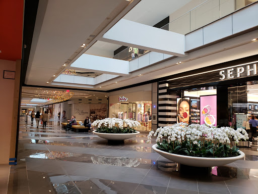 Shopping Mall «The Shops at Riverside», reviews and photos, 390 Hackensack Ave, Hackensack, NJ 07601, USA