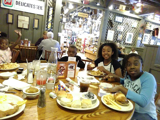 American Restaurant «Cracker Barrel Old Country Store», reviews and photos, 6699 S Semoran Blvd, Orlando, FL 32822, USA