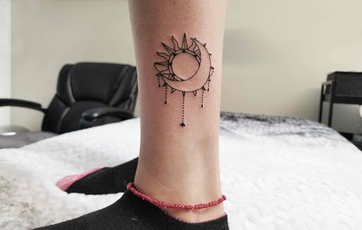 Explore jellyfish tattoo ideas, creative tattoo ideas in Sunnyvale, available at Greego tattoo