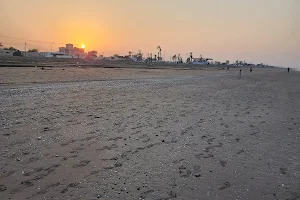 Al-Radah Beach image