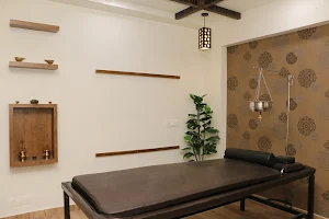 Ayurbhav Ayurved & Panchakarma Clinic | Dr Hemang Soni Ayurvedic Doctor image