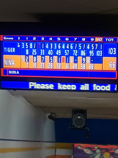 Bowling Alley «Warpath Bowling Lanes», reviews and photos, 2449 Memorial Blvd, Kingsport, TN 37664, USA