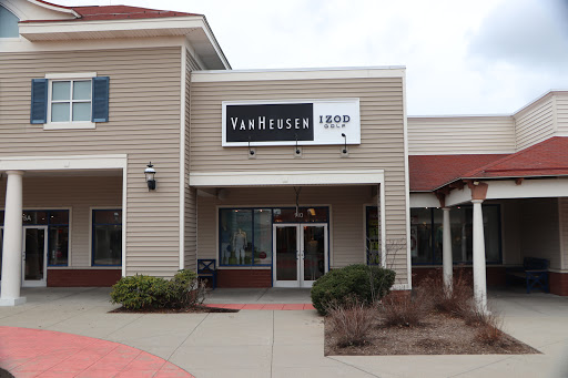 Clothing Store «Van Heusen», reviews and photos, 1 Outlet Blvd, Wrentham, MA 02093, USA
