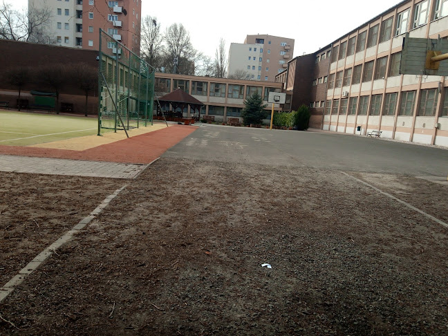 Opinii despre Kőrösi Csoma Sándor Általános Iskola és Gimnázium în Budapest - Iskola