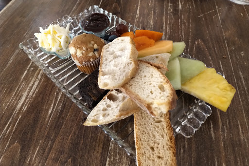 Fine Dining Restaurant «Sonoma Wine Shop / La Bodega Kitchen», reviews and photos, 2295 Gravenstein Hwy S, Sebastopol, CA 95472, USA