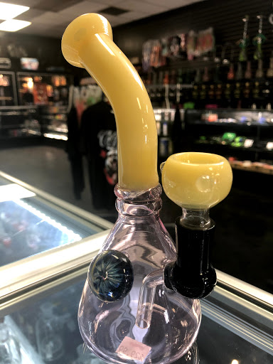 Tobacco Shop «Puffs Smoke Shop», reviews and photos, 9458 Whittier Blvd, Pico Rivera, CA 90660, USA