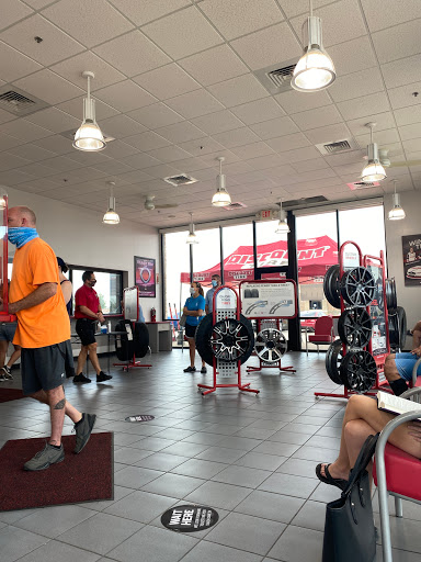 Tire Shop «Discount Tire Store - Roanoke, TX», reviews and photos, 1330 US-377, Roanoke, TX 76262, USA