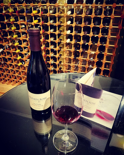 Wine Store «San Dimas Wine Shop & Tasting Room», reviews and photos, 225 W Bonita Ave, San Dimas, CA 91773, USA