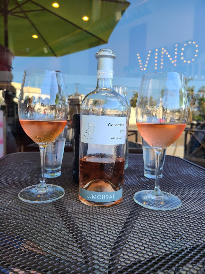 Village Vino