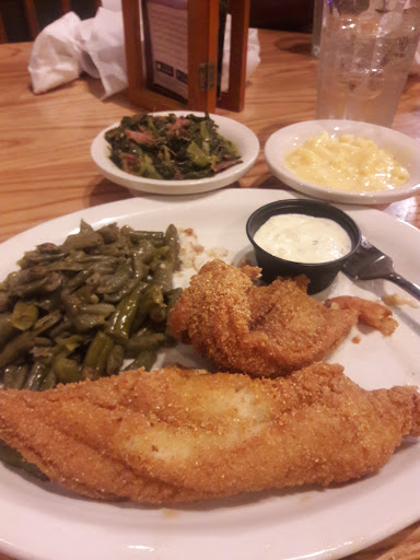 American Restaurant «Cracker Barrel Old Country Store», reviews and photos, 970 W Pointe Ct, Lithia Springs, GA 30122, USA