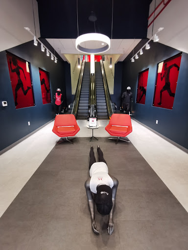 Shopping Mall «Scottsdale Waterfront», reviews and photos, 7135 E Camelback Rd #165, Scottsdale, AZ 85251, USA