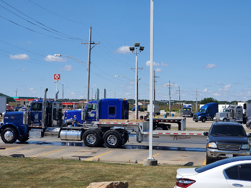 Blue Beacon Truck Wash of Rochelle and  IL en Rochelle