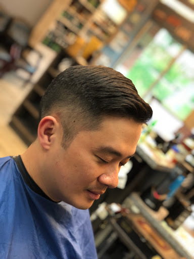 Barber Shop «Alpharetta Barber Shop», reviews and photos, 5530 Windward Pkwy #220, Alpharetta, GA 30004, USA