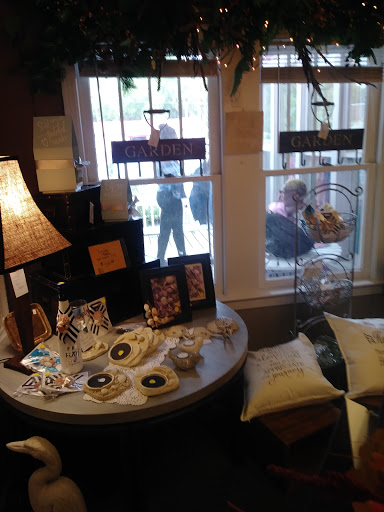 Gift Shop «Shell Point Cottage», reviews and photos, 102 W Shell Point Rd, Ruskin, FL 33570, USA