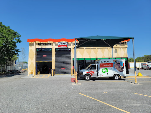 Truck Rental Agency «U-Haul Moving & Storage of Alafaya», reviews and photos, 11815 E Colonial Dr, Orlando, FL 32826, USA