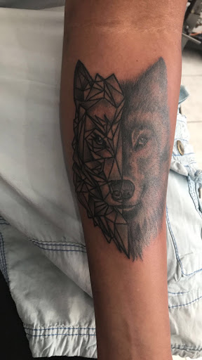 Tattoo Shop «Anarchy Tattoo Studios, Inc.», reviews and photos, 3000 Middletown Rd, Bronx, NY 10461, USA