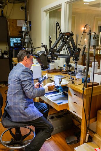 Jewelry Store «Clayton Jewelers», reviews and photos, 143 Carondelet Plaza, Clayton, MO 63105, USA