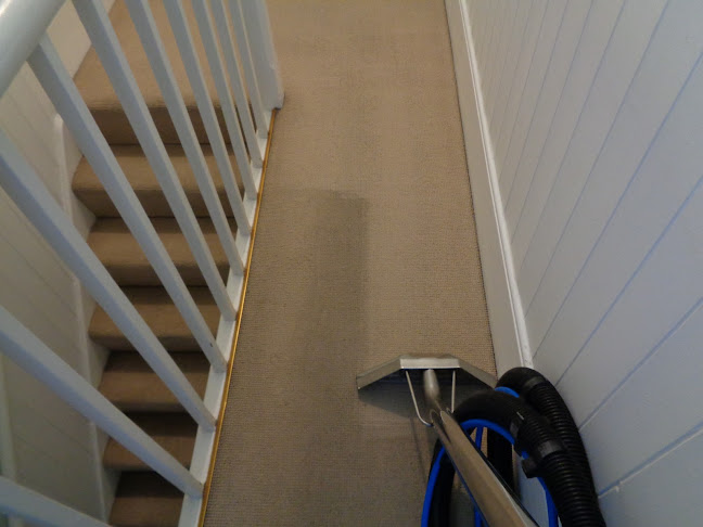 K G M Professional Carpet & Upholstery Cleaning I.O.W - Laundry service