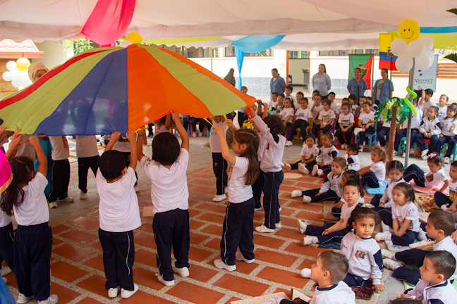 Opiniones de Unidad Educativa Particular "Nazaret" en Santo Domingo de los Colorados - Escuela