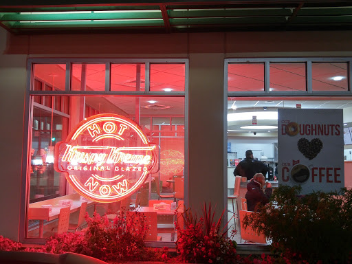 Bakery «Krispy Kreme Doughnuts», reviews and photos, 208 W 14 Mile Rd, Troy, MI 48083, USA