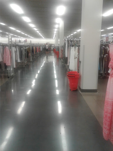 Clothing Store «Burlington Coat Factory», reviews and photos, 1965 N Pebble Creek Pkwy, Goodyear, AZ 85395, USA