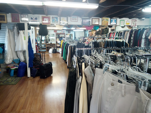 Thrift Store «Prevention of Blindness Society Look Again Resale Shop», reviews and photos, 900 King St, Alexandria, VA 22314, USA