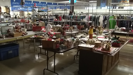 Thrift Store «St. Vincent de Paul Orland Park Thrift Store», reviews and photos, 7010 W 159th St, Orland Park, IL 60462, USA