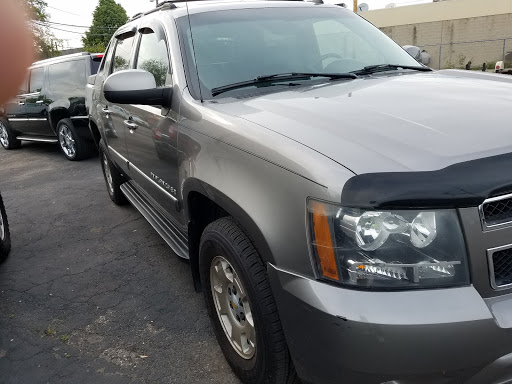 Used Car Dealer «Lakeside Auto Sales Inc», reviews and photos, 44903 N Gratiot Ave, Charter Twp of Clinton, MI 48036, USA