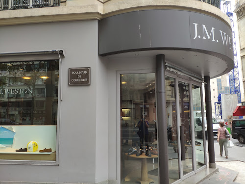 Magasin de chaussures J.M. Weston Paris