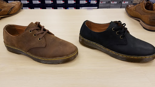 Shoe Store «Off Broadway Shoe Warehouse», reviews and photos, 13400 Jamboree Rd, Irvine, CA 92602, USA