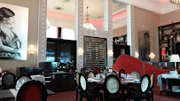 Atmosphère du Restaurant La Brasserie du Casino à Aix-les-Bains - n°18