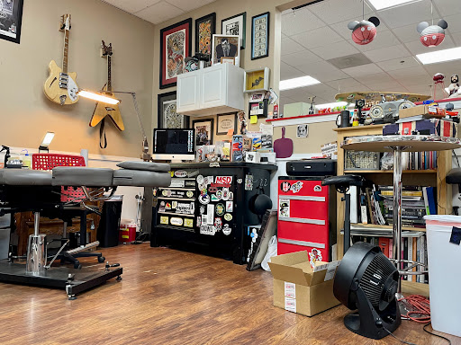 Lucky 13 Tattooing, 1800 W Broad St, Richmond, VA 23220, USA, 