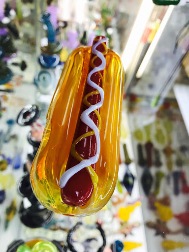 Vaporizer Store «Tobacco King & Vape King», reviews and photos, 1609 S Glebe Rd, Arlington, VA 22204, USA