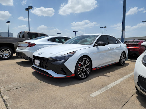 Hyundai Dealer «Van Hyundai», reviews and photos, 1301 S Interstate 35E, Carrollton, TX 75006, USA