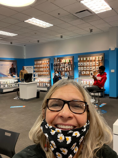 Cell Phone Store «AT&T Authorized Retailer», reviews and photos, 2518 Harlem Ave #5D, North Riverside, IL 60546, USA