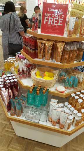 Cosmetics Store «Bath & Body Works», reviews and photos, 2300 Consumer Square, Mays Landing, NJ 08330, USA