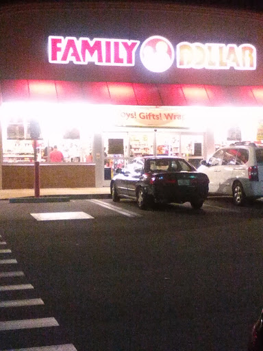 Dollar Store «Family Dollar», reviews and photos, 3495 Poinciana Pkwy, Poinciana, FL 34759, USA