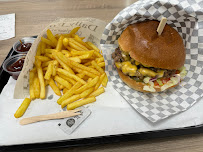 Plats et boissons du Restaurant Str’eat burger à Rouen - n°3
