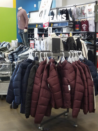 Clothing Store «Old Navy», reviews and photos, 49 W Hillsdale Blvd, San Mateo, CA 94403, USA
