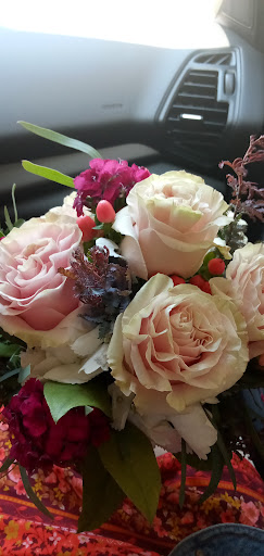 Florist «Uptown Flowers», reviews and photos, 202 Broadway St, San Antonio, TX 78205, USA