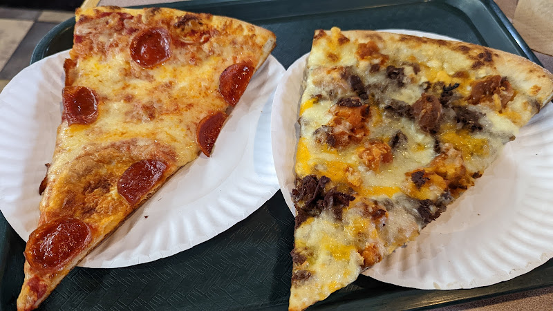 #1 best pizza place in Tonawanda - Olisi's New York Style
