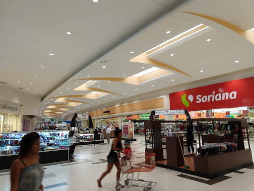 Soriana Híper Patio Acapulco