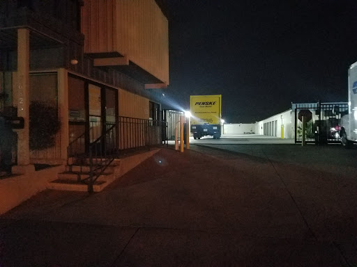 Self-Storage Facility «Golden State Storage - Oak Avenue», reviews and photos, 26825 Oak Ave, Santa Clarita, CA 91351, USA