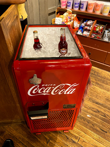 American Restaurant «Cracker Barrel Old Country Store», reviews and photos, 5100 Tiedeman Rd, Brooklyn, OH 44144, USA