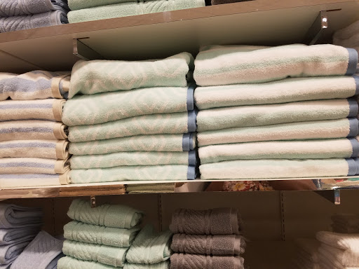 Shopping Mall «The Village», reviews and photos, 6920 Mission Rd, Prairie Village, KS 66208, USA