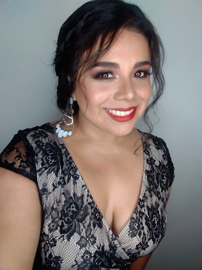 Elizabeth Vazquez - Makeup Artist
