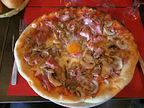 Pizza du Restaurant italien Mona Lisa - Restaurant à Villiers-sur-Marne - n°7