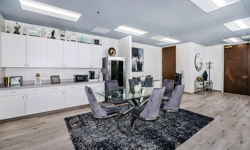 Real Estate Consultant «RE/MAX: Neal Weichel», reviews and photos, 25101 The Old Rd, Santa Clarita, CA 91381, USA