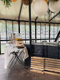 Atmosphère du Péniche l'Eau et les Rêves - Restaurant / Café - Librairie Botanique à Paris - n°14