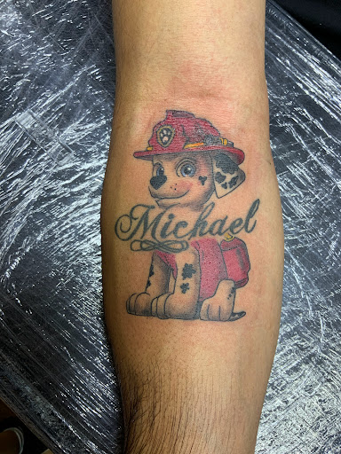 Explore finger name tattoo ideas, creative tattoo ideas in Arlington, available at Tat2z4Life LLC Tattoos and Body Piercings BY ALMA